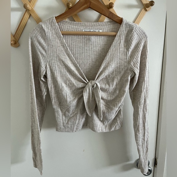 Tie Front Abercrombie & Fitch Long Sleeve Shirt - Picture 1 of 5